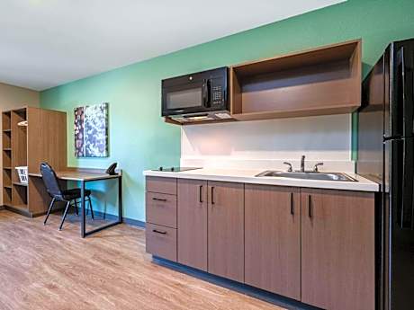 Suite with Two Queen Beds - Non-Smoking