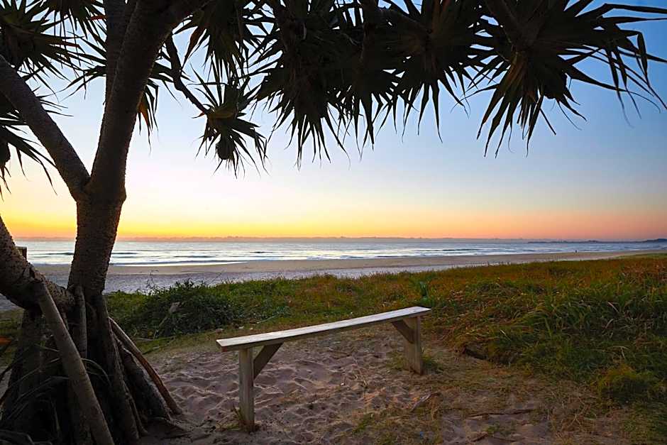 Albatross North Apartments