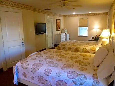 Deluxe Queen Room