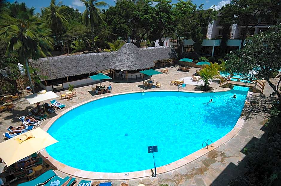 Travellers Beach Hotel & SPA