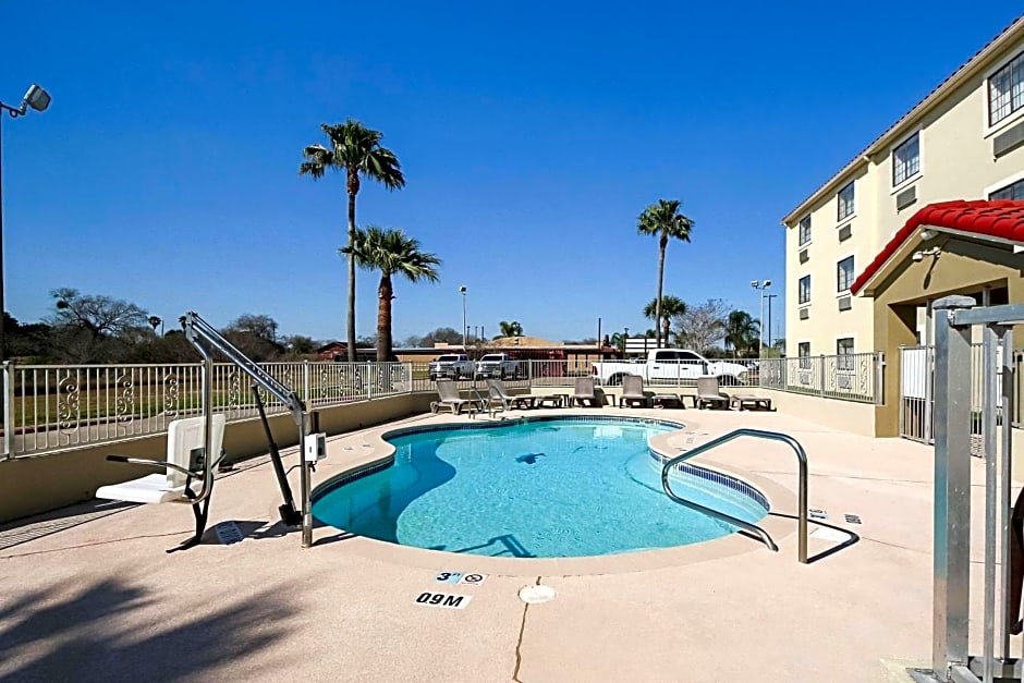 Quality Inn Kingsville Hwy 77