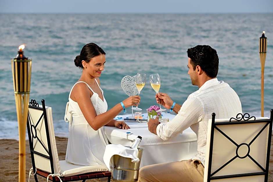 GRIFID Metropol Hotel - Premium All inclusive & Private Beach - Adults Only
