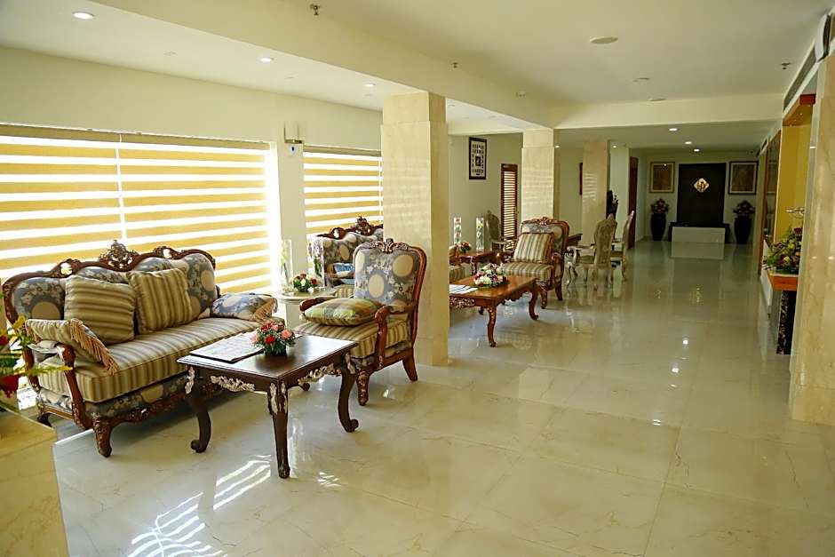 Hill Palace Hotel & Spa