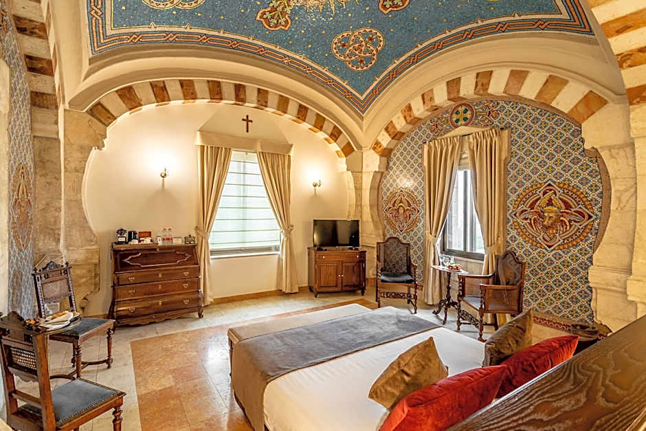 Notre Dame Center Guest House