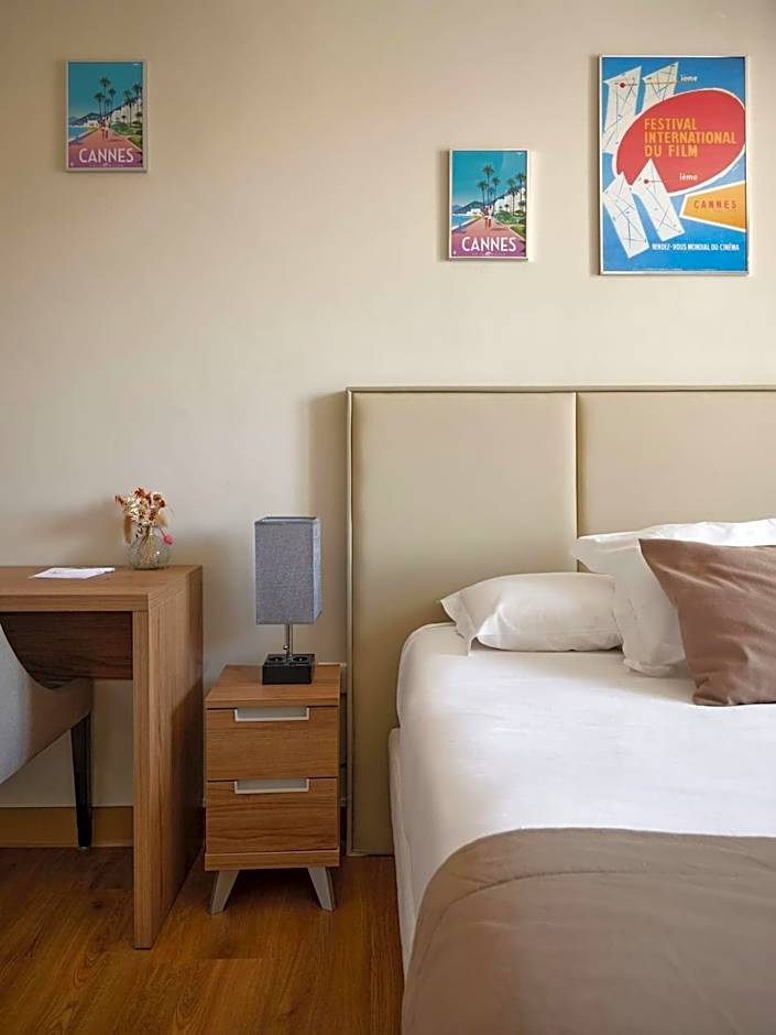 Hotel Des Congres Et Festivals