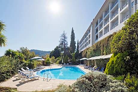 Golden Tulip Caramulo