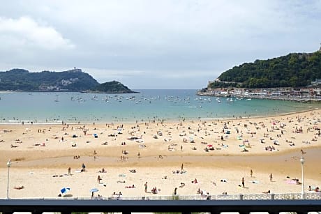 Classic Double or Twin Room with Sea View