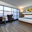 Wingate by Wyndham Long Island City