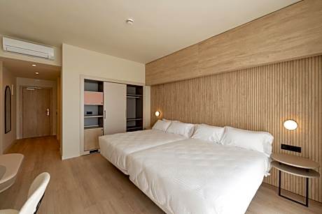 Supreme Room with Sea View (3 Adults)