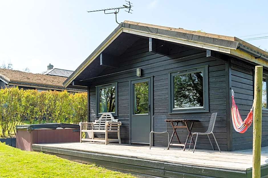 Avallon Lodges