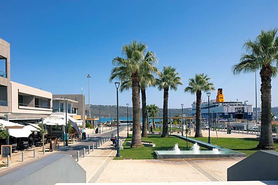 Souda Plaza Collection