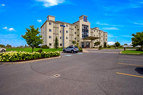 Motel 6 Kingston Ontario