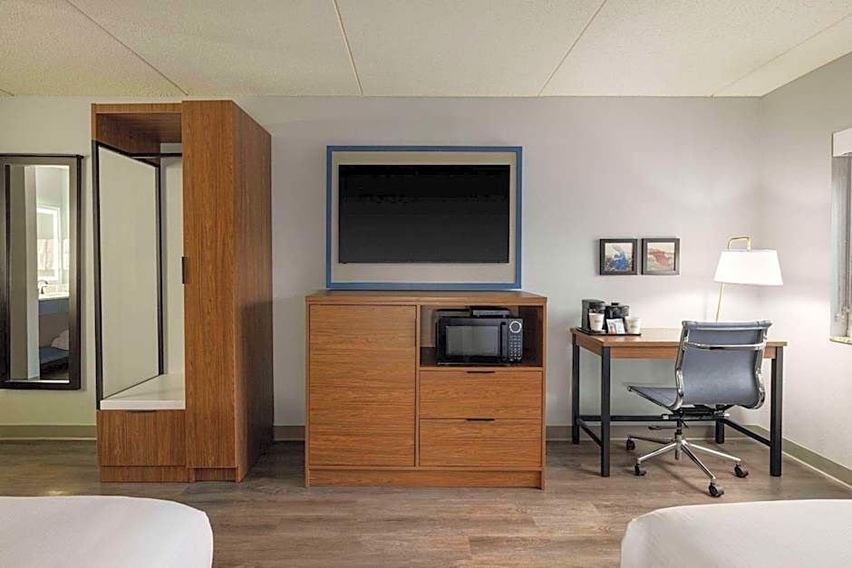 AmericInn by Wyndham Lincoln South