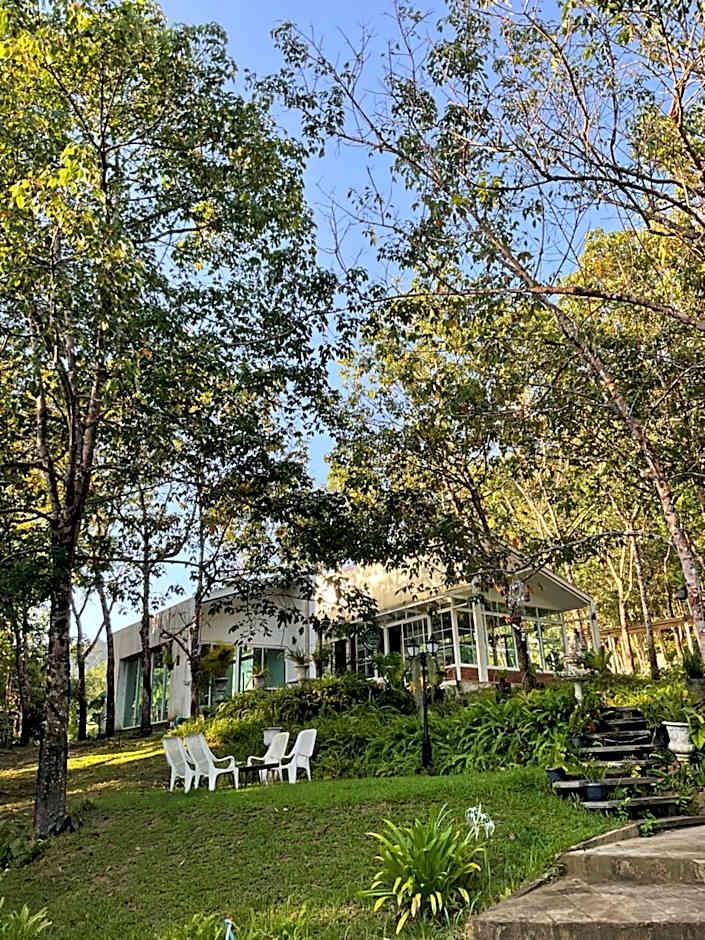 สวนลุงวรRanongGlamping