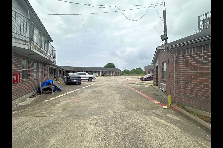 Travel Inn By OYO La Marque Texas City I-45
