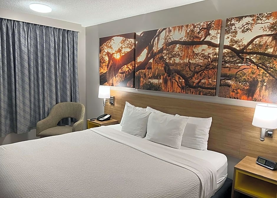 Days Inn by Wyndham Valdosta I-75