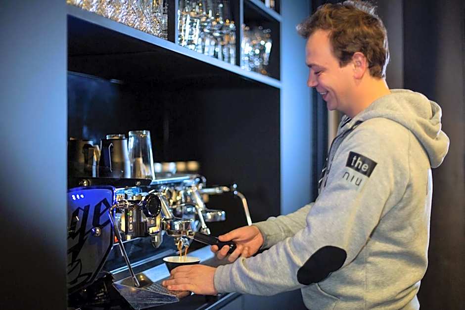 Holiday Inn - the niu, Fender Amsterdam By IHG