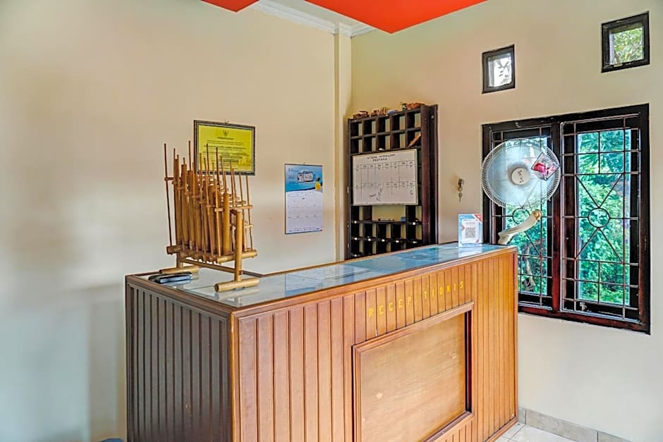 Capital O 92316 Wisma Widya Loka Pratama Near Futsal Tebing Gading