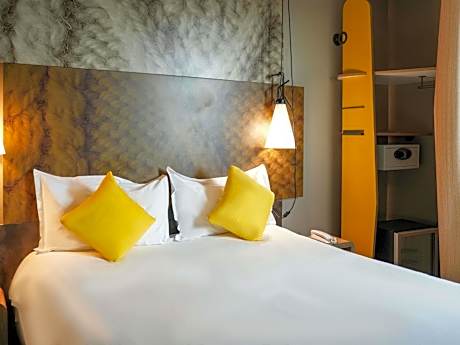 Superior Room With 1 Double Bed and 1 Sofa