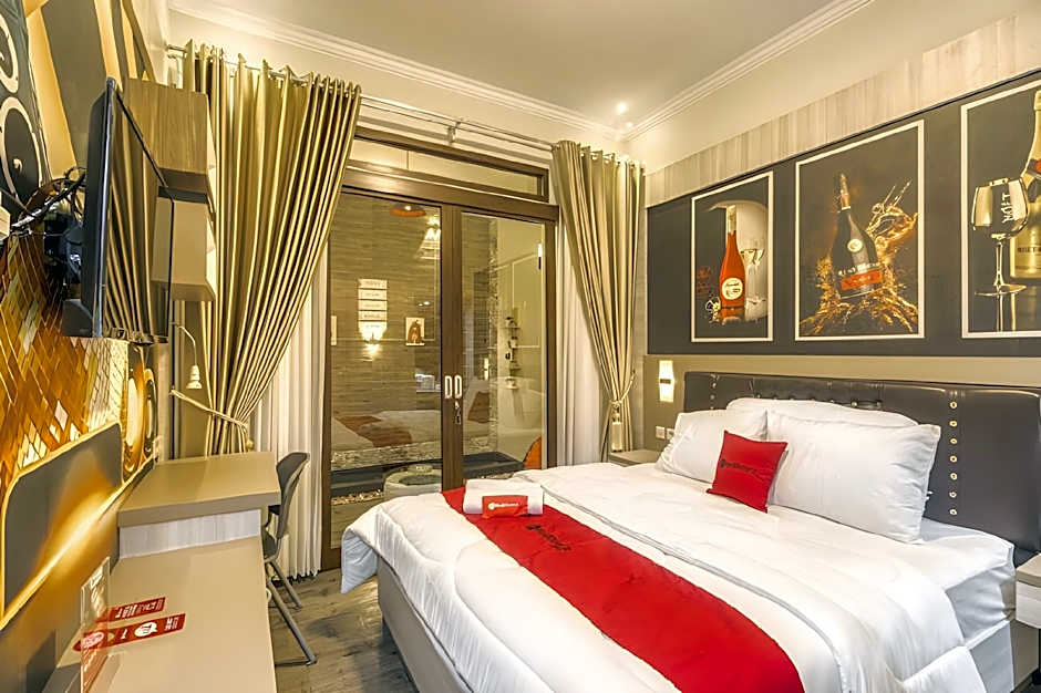 RedDoorz Plus near Gembira Loka Zoo 2