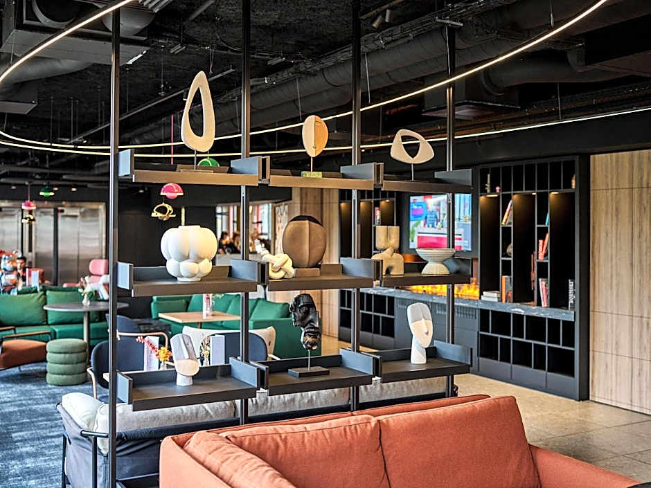 TRIBE Lyon Croix Rousse