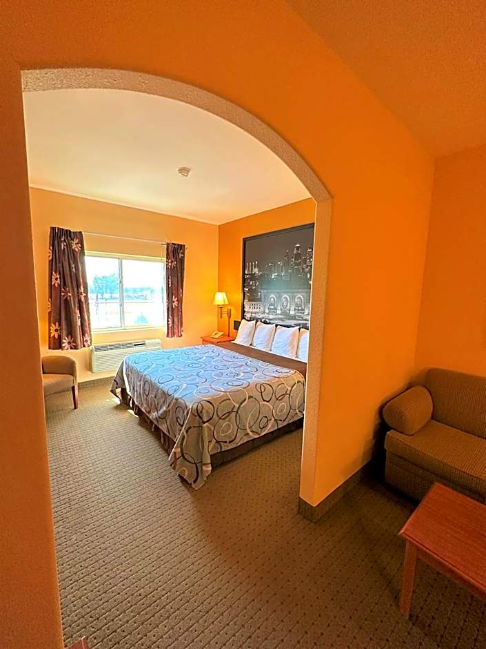 Super 8 by Wyndham Topeka at Forbes Landing