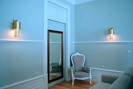 Suite with City View