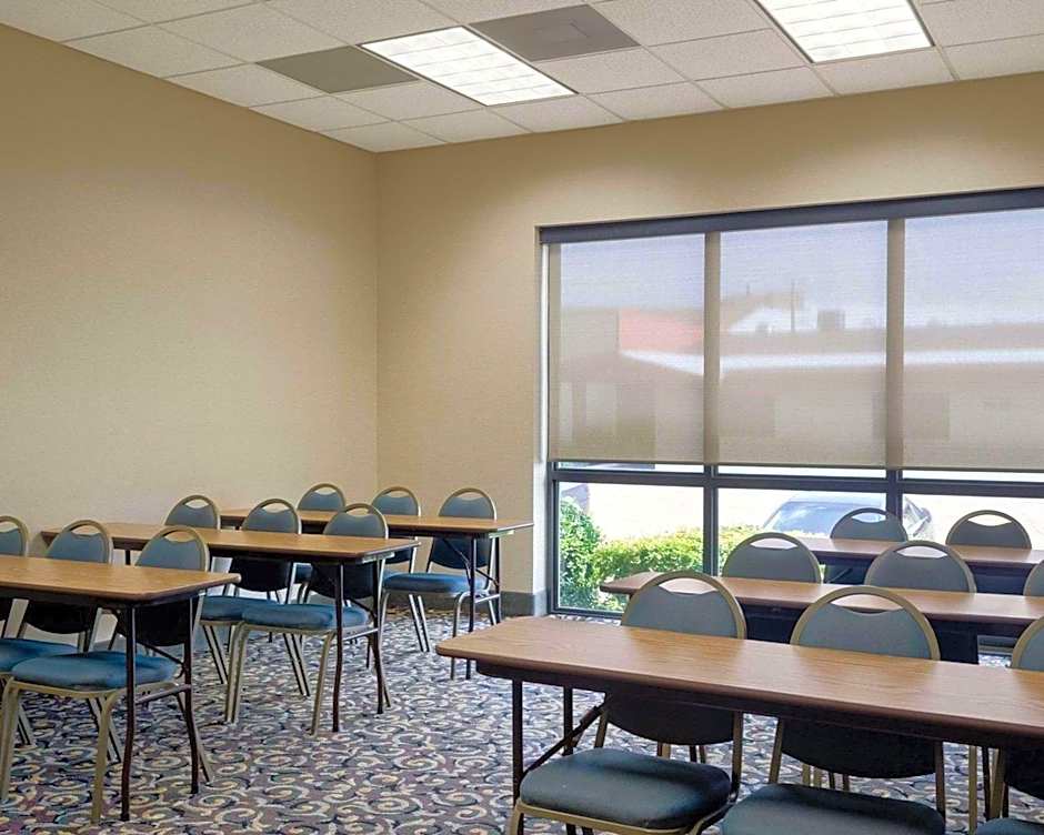Quality Inn Columbus, MS