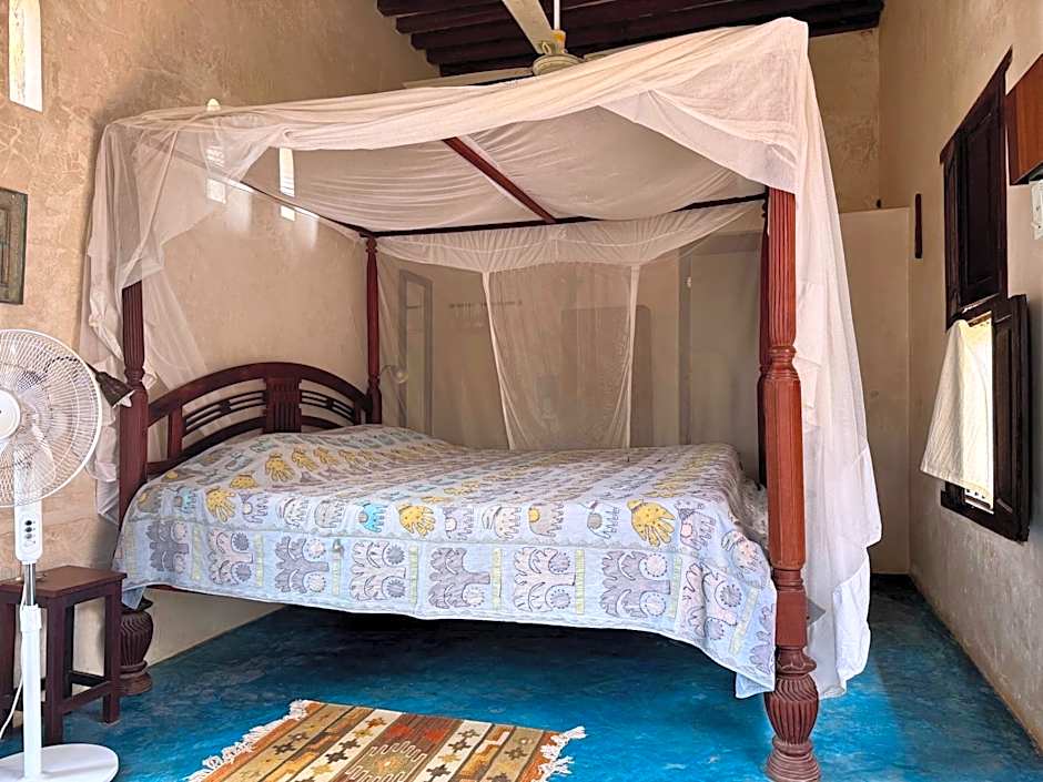 Subira House