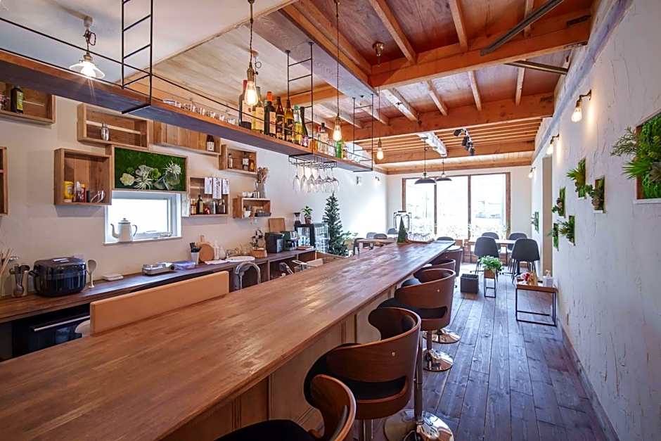 YUKARA LEAF LODGE