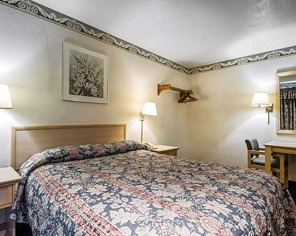 Rodeway Inn Monterey Near Fairgrounds