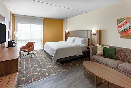 Standard King Room
