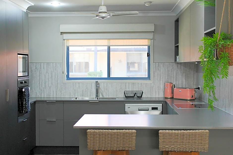 Yamba Twin Pines Motel