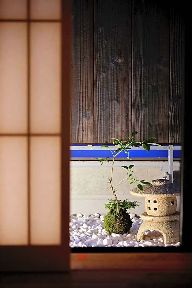 Kaminarimon Ryokan