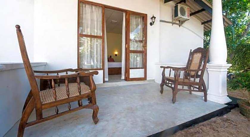 Palm Beach Inn &Sea Shells Cabanas