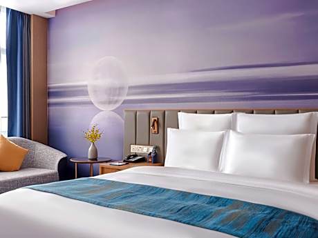 Standard Room With One King-Size Bed