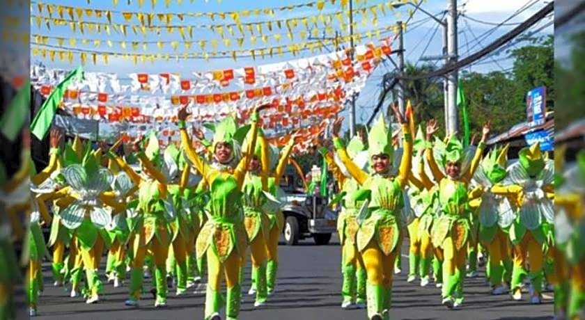 RedDoorz @ KBL Transient Inn San Fernando