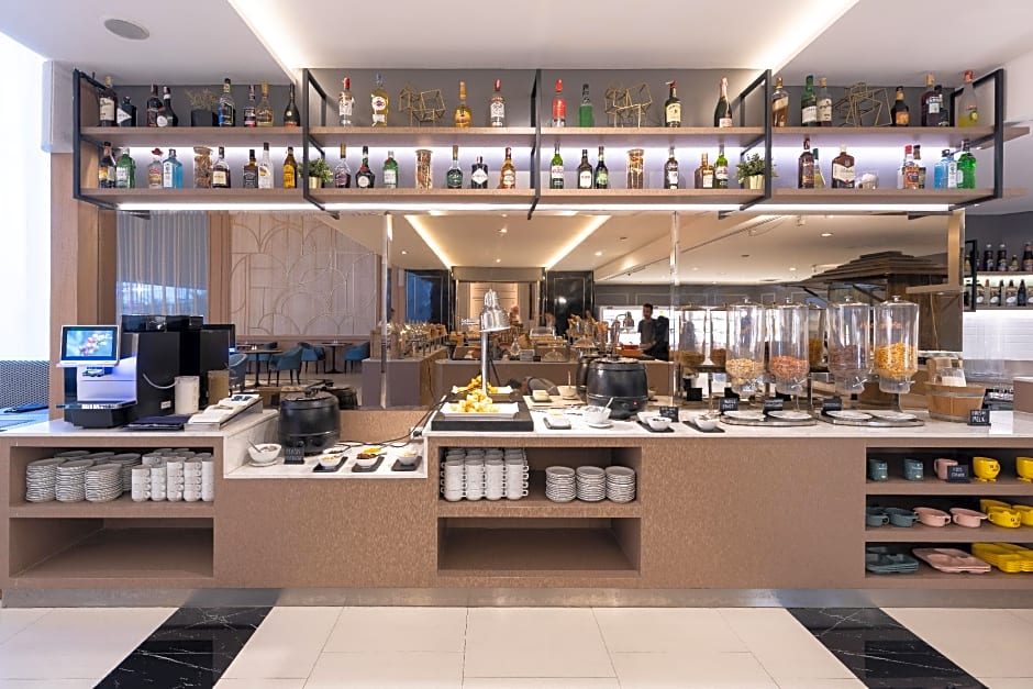 Siam Mandarina Bangkok Suvarnabhumi Airport Hotel (Free Shuttle)