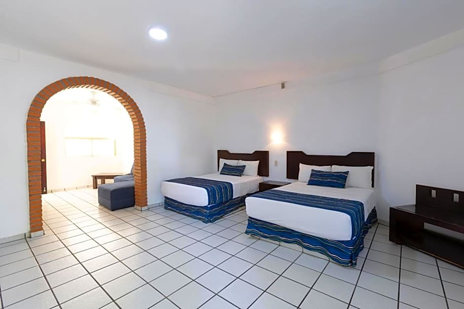 Costa Alegre Hotel & Suites