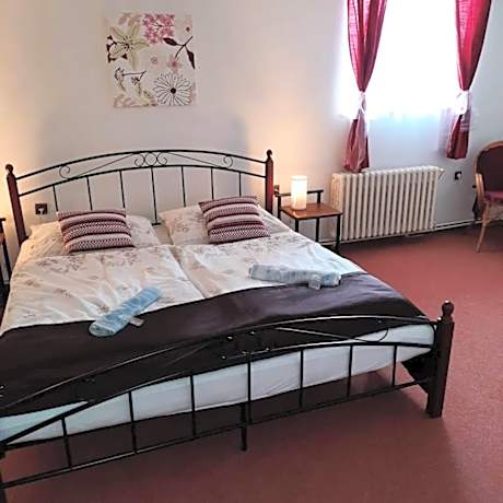 Triple Room with Private Bathroom