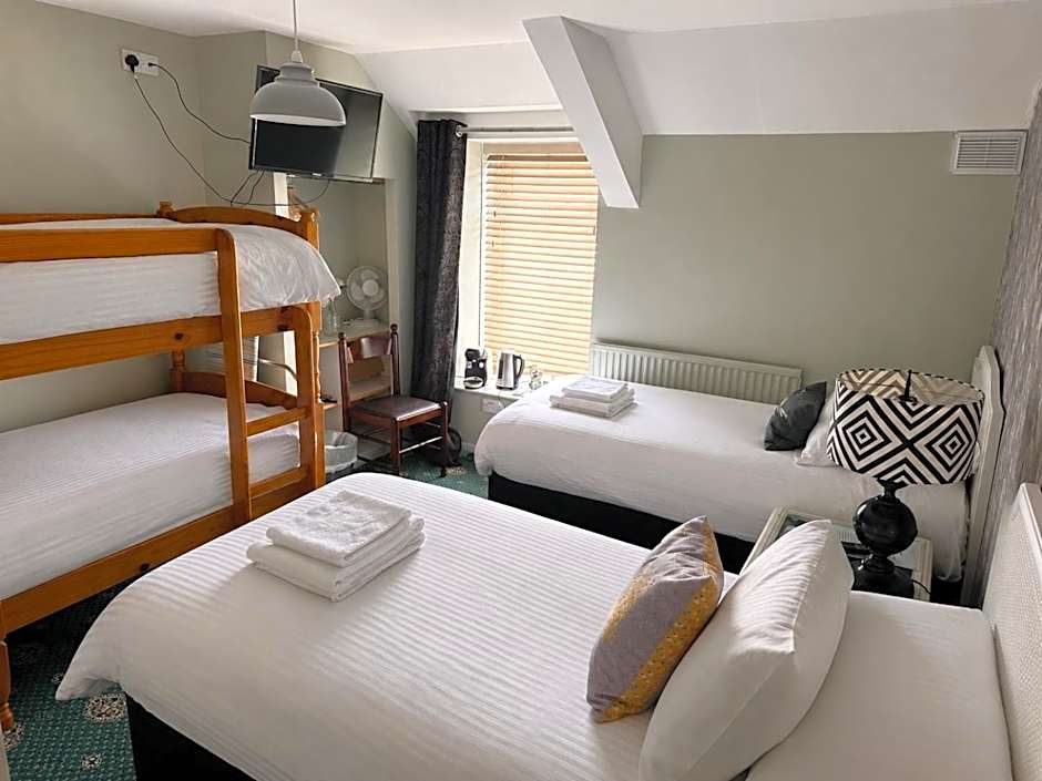 Holland Hotel
