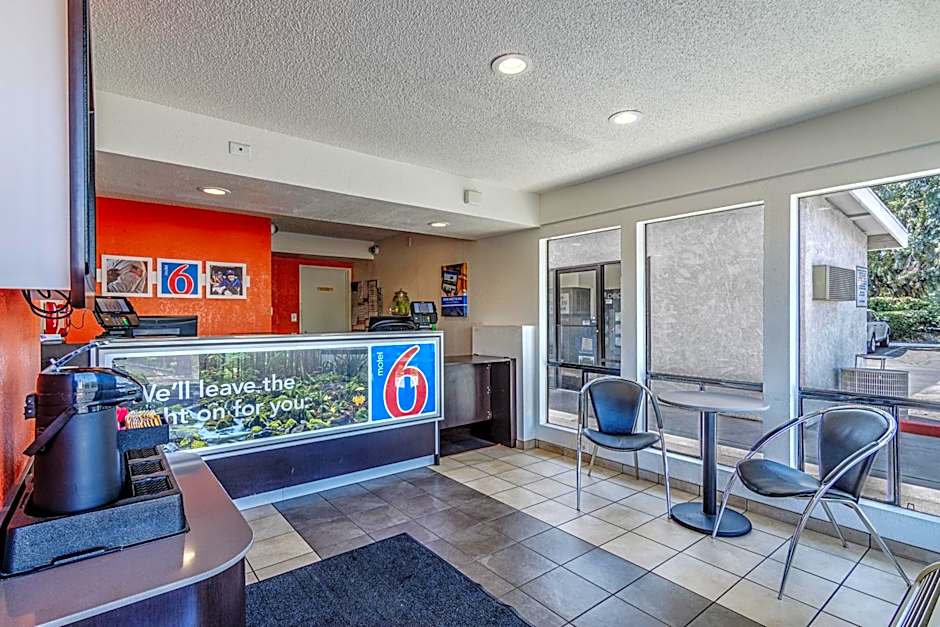 Motel 6 Modesto, CA
