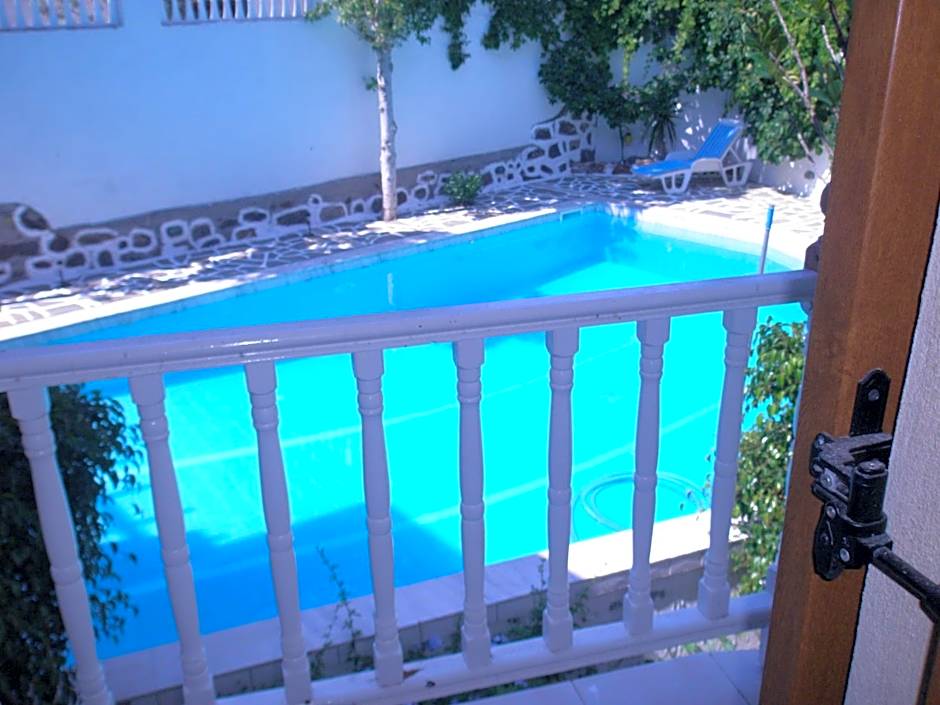 Captain's House Hotel