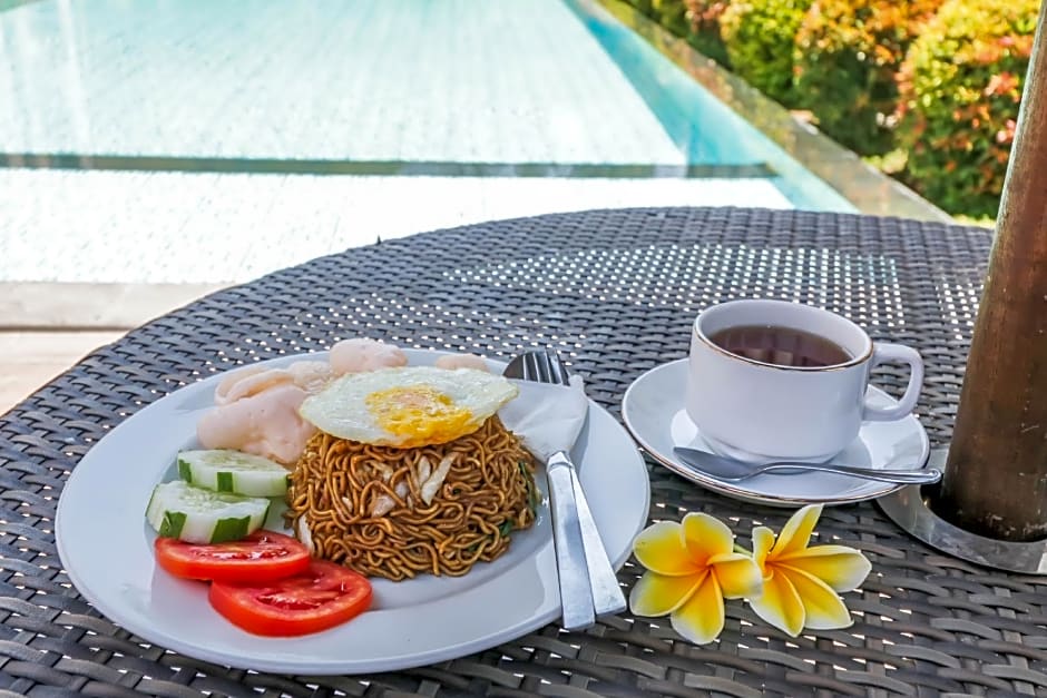 Grand Senggigi Hotel