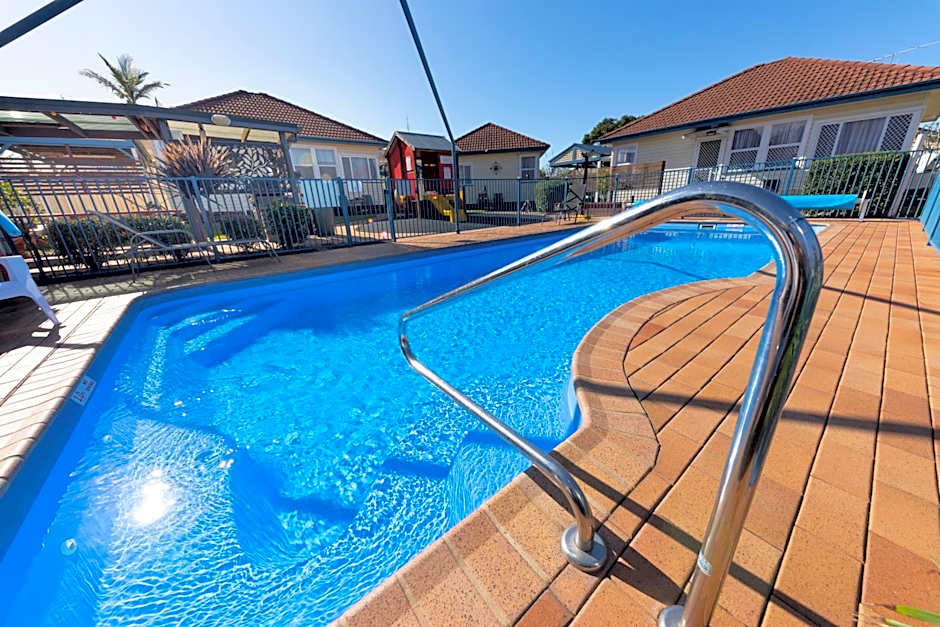 Forster Holiday Village