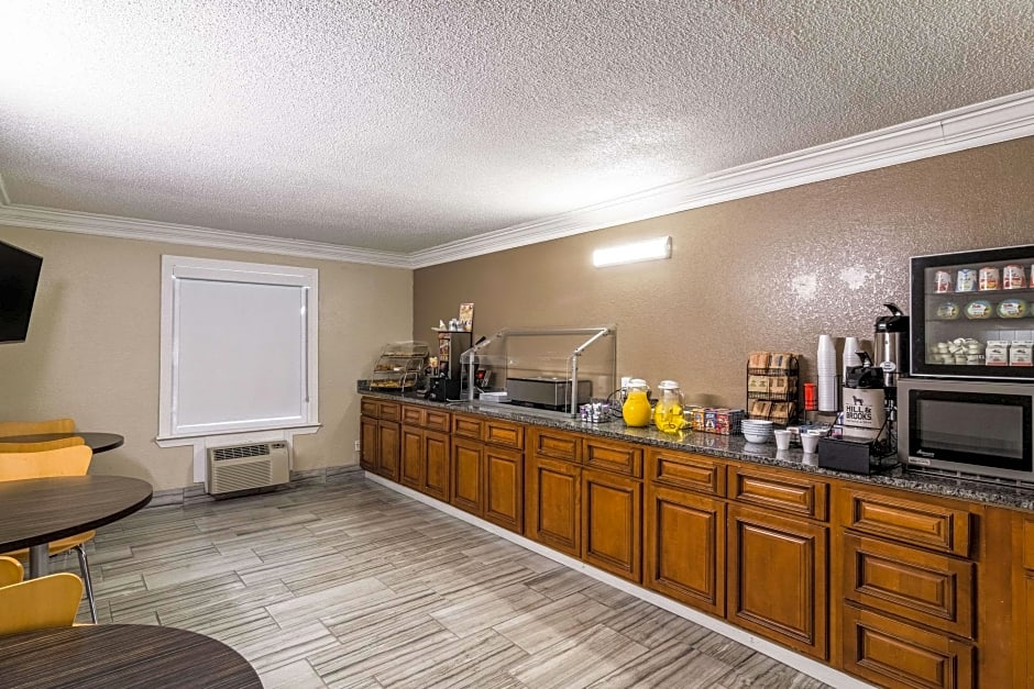 Quality Inn Pensacola
