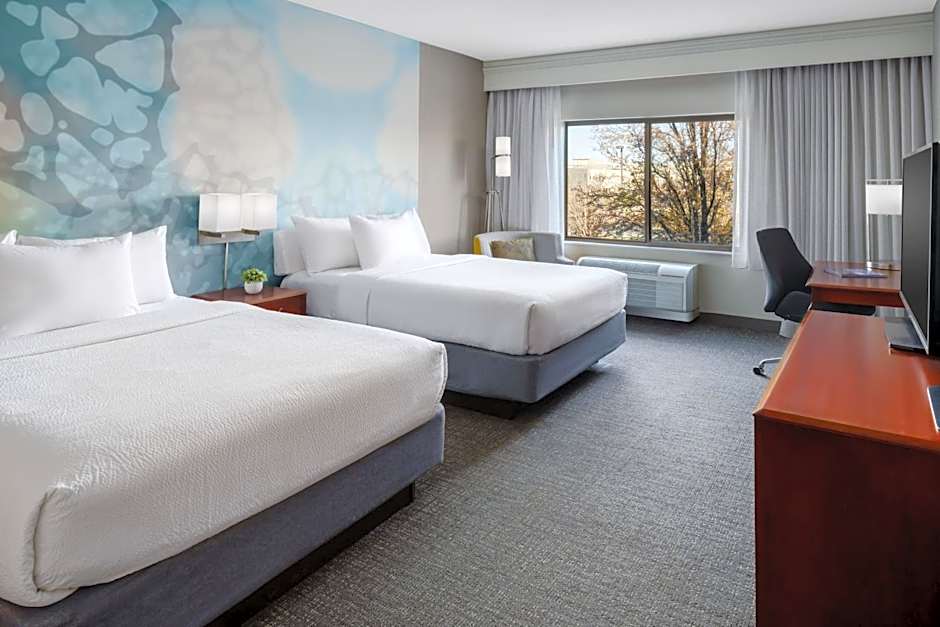Courtyard by Marriott Roseville Galleria Mall/Creekside Ridge Drive