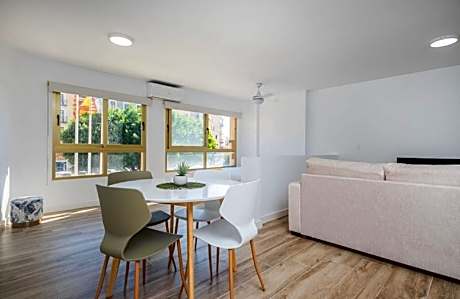 Vive la Vila Cozy Apartment by the Beach