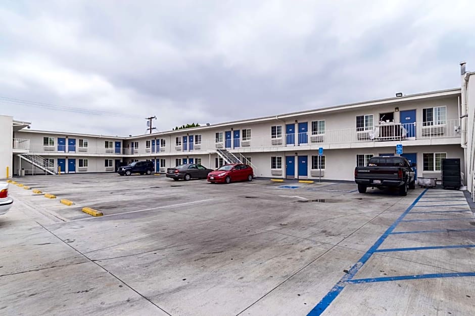 Motel 6-Long Beach, CA - International City