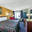 Days Inn by Wyndham Seymour